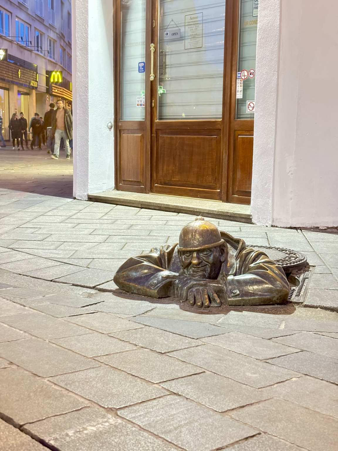 Statua di Cumil a Bratislava