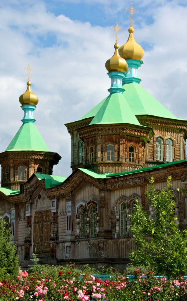 Cattedrale ortodossa della Santa Trinità a Karakol in Kirghizistan