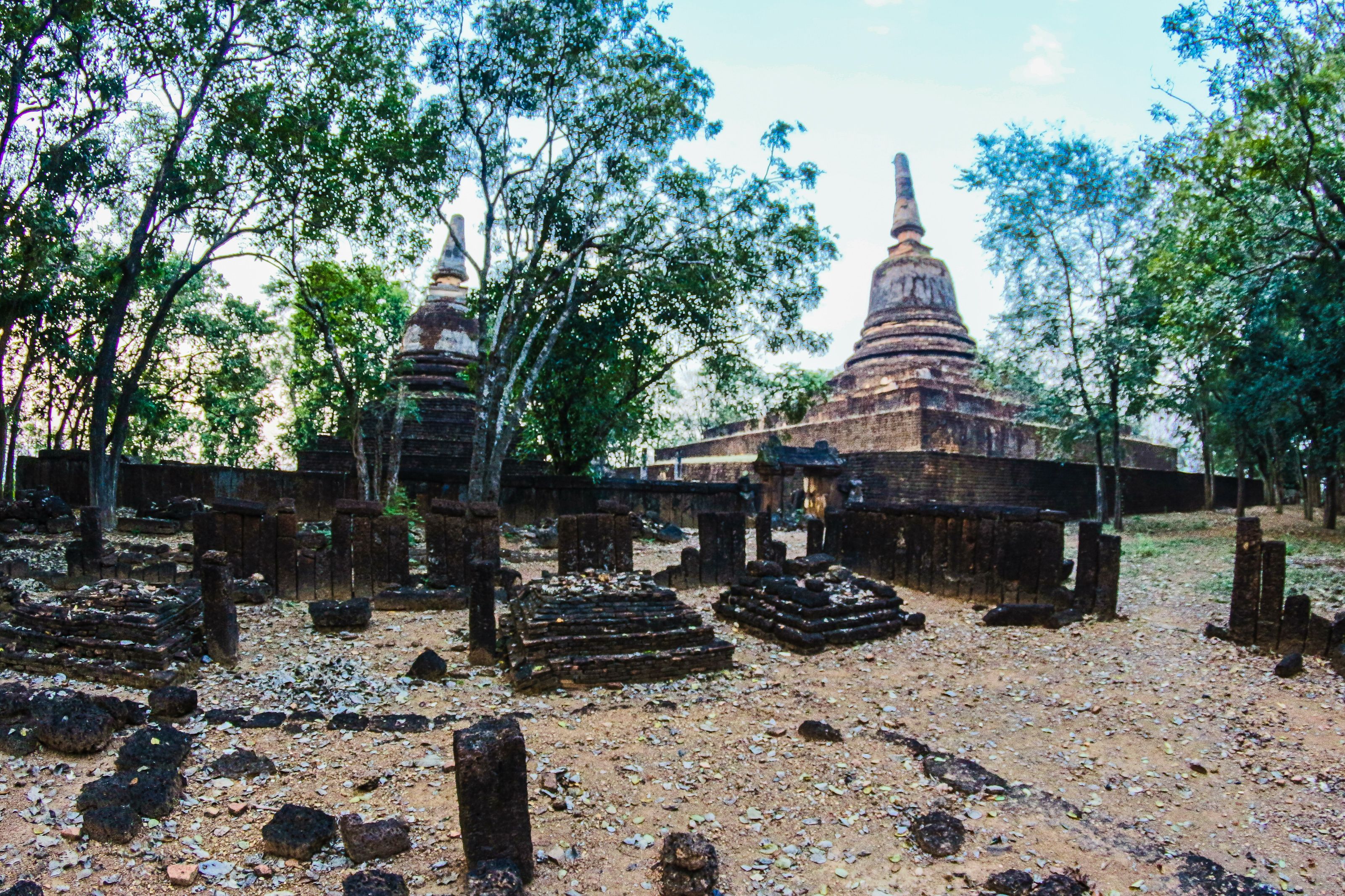 Resti degli antichi templi di Si Satchanalai